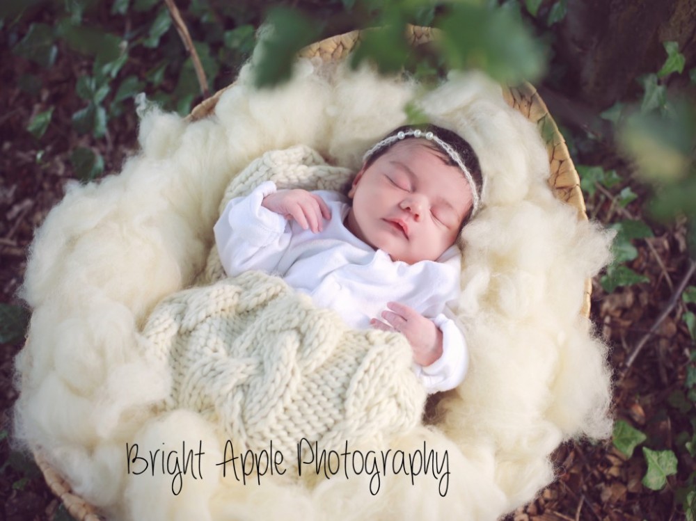 Outdoor newborn baby photography surrey 3